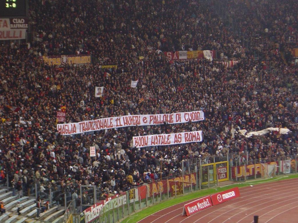 Buon Natale Ultras.0405romaparma