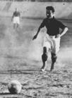 17 luglio 1927, Motovelodromo Appio: il
                          gol di Cappa contro l'Uipest: è il primo gol
                          nella storia della Roma