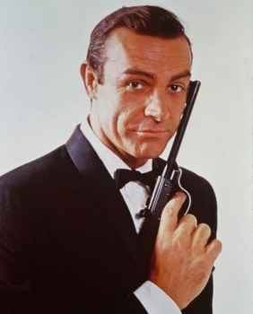 Nella foto: James Bond,
                il più noto tifoso del Siena.