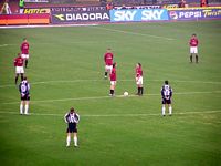 Il minuto di silenzio per John Charles