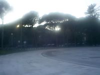 Forze
                  dell'ordine sotto la Sud nonostante le porte chiuse.
                  Er prefetto nun se fida!
