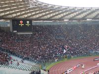 La Sud toglie
                  gli striscioni...