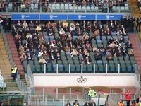 Tribuna
                  autorit, 1 tempo