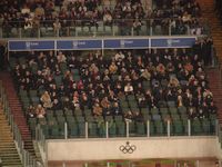 Tribuna
                  Autorit, 1 tempo