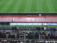 Piove dentro lo stadio