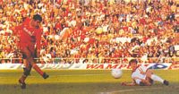 Il gol di
                Cerezo