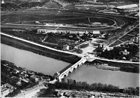 Ponte Milvio, anni
                  '20, lo stadio Flaminio è in fondo a destra